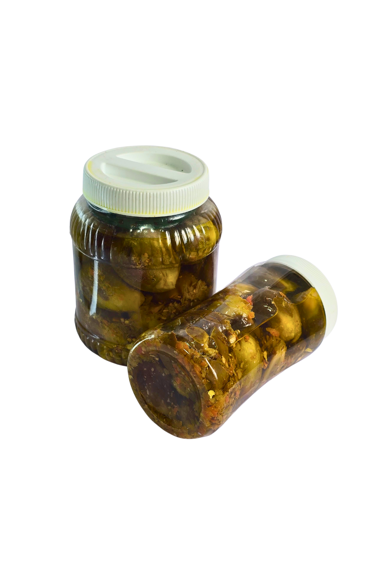 חצילי מַקְדוּס עם אגוזים